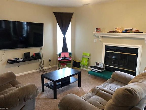4th image of 4928 Shallowford Cir