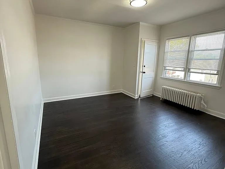 105 Crotona Ave — Photo 9