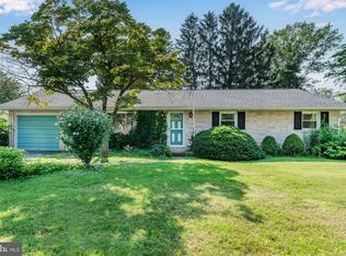 7 Peach Tree Ln, Boiling Springs, PA 17007