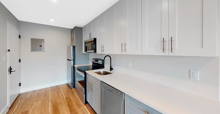 Rented by Arden Realty Corp. | media 2