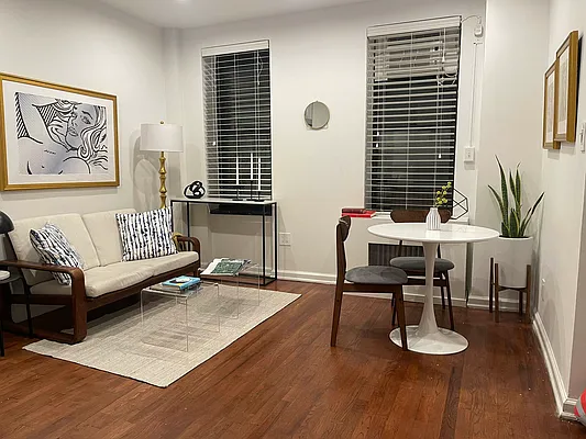 Rented by Oxford Property Group | media 25