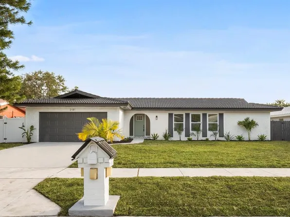 2181 Wateroak Dr N, Clearwater, FL 33764