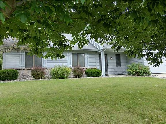 2nd image of 208 Brown Dr