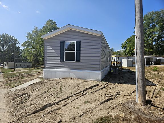2nd image of 1030 Columbia Ave E #2B-2Ba-960Sqft