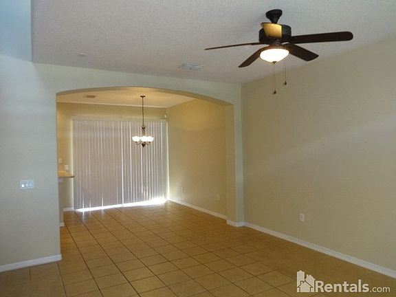 4th image of 1822 Island Walk Dr