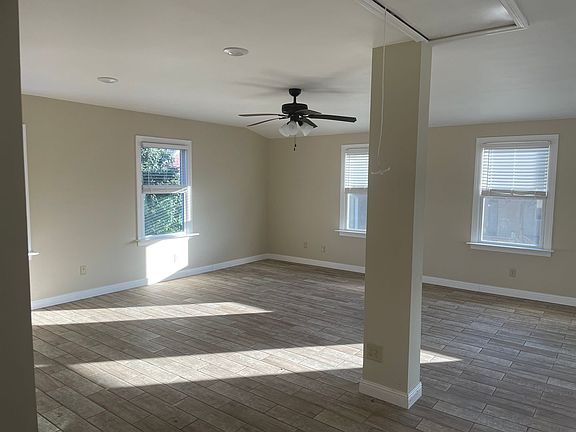 4th image of 2222 Ashwood Ave APT B