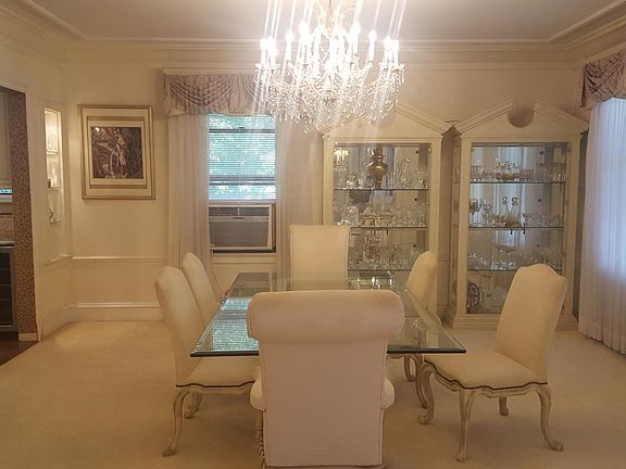 2nd image of 6746 S Jeffery Blvd