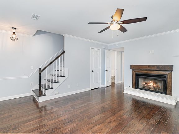 5th image of 1018 Brentwood Point