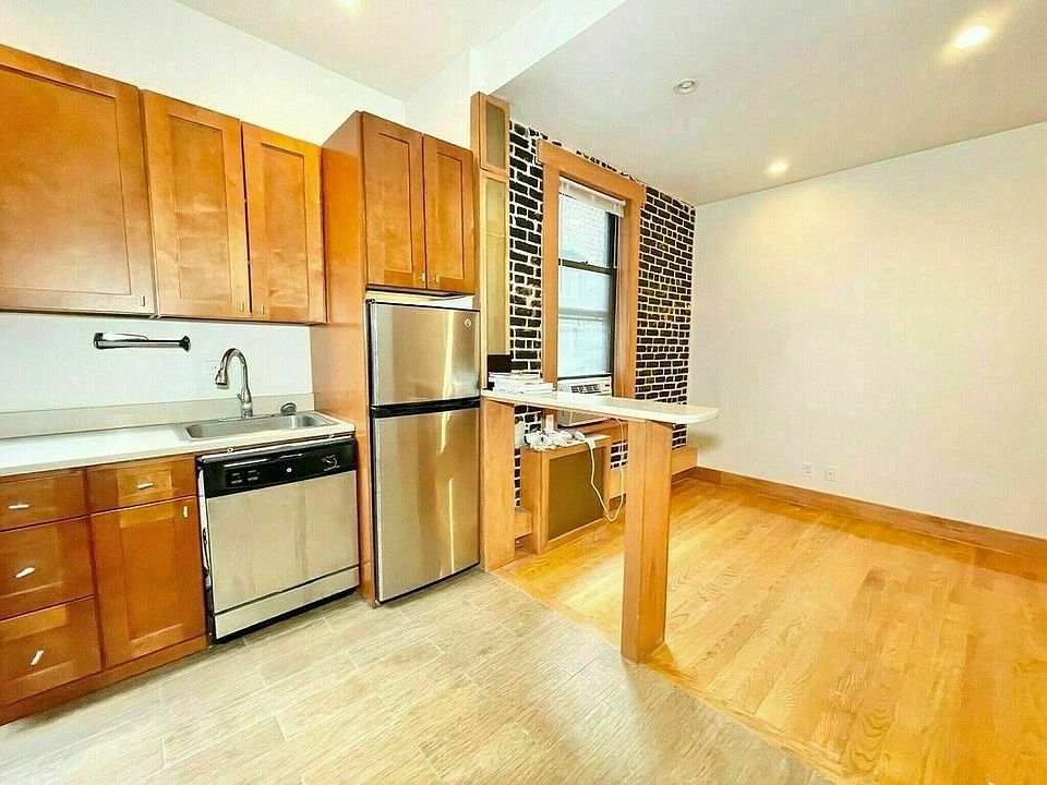 1st image of 234 E 58th St #27A