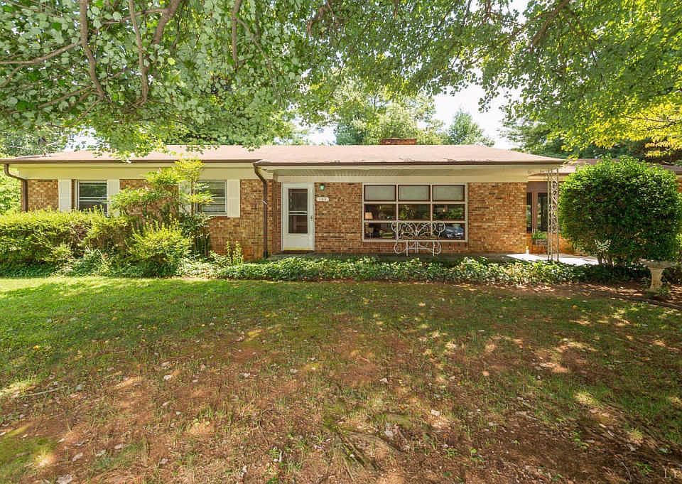 1st image of 183 Terrace Hill Dr