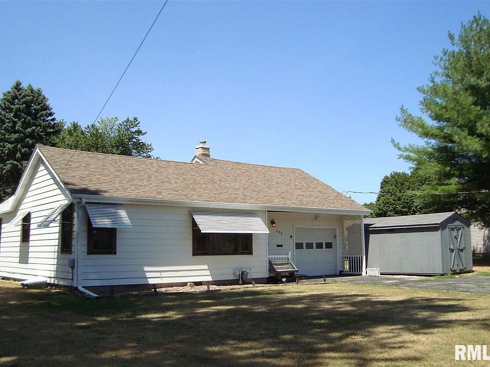 1st image of 688 Oak St