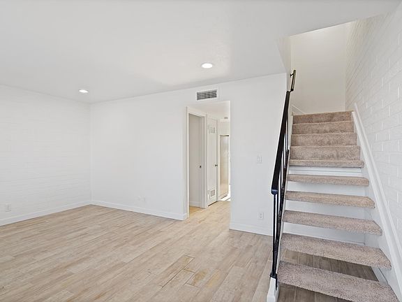 5th image of 2302 N 10th Ave