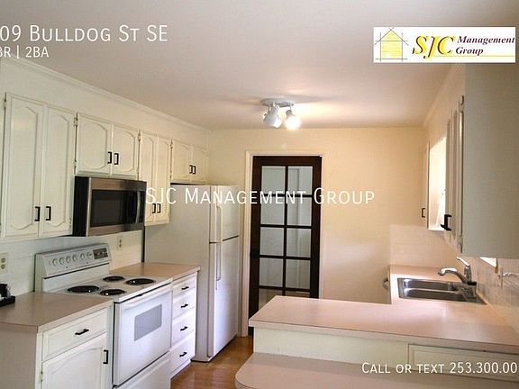 4th image of 509 Bulldog St SE