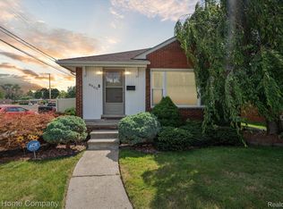 8905 Niver Ave, Allen Park, MI 48101