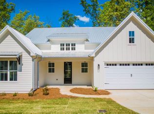 752 Markhams Dr #6, Madison, GA 30650