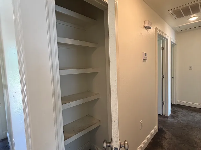723 Kirkland St #723 — Photo 9