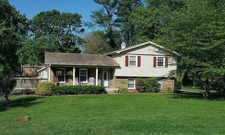 1st image of 830 Belvedere Dr