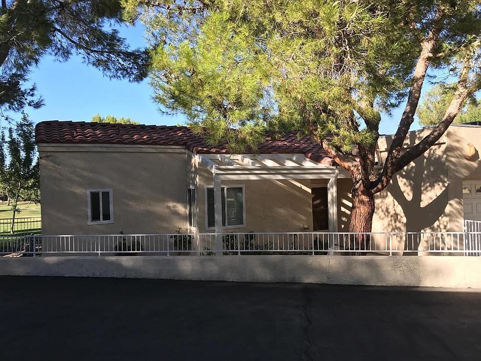 1st image of 14746 Clubhouse Dr APT A