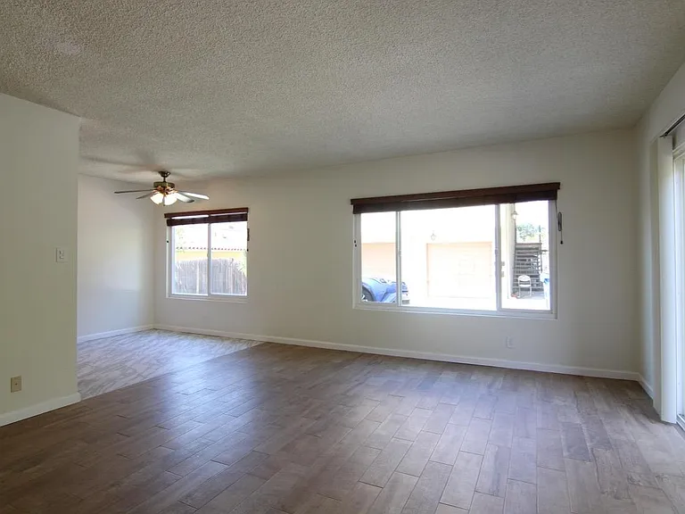 2651 E Wall St #4 — Photo 19