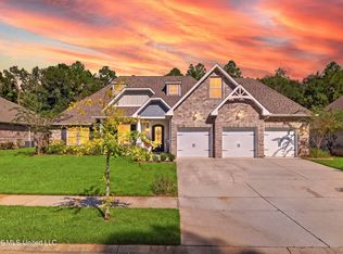 13462 Forest Ridge Dr, Gulfport, MS 39503