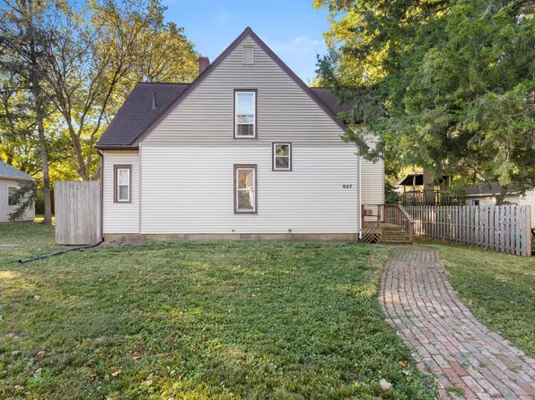 907 W Washington St, Champaign, IL 61821