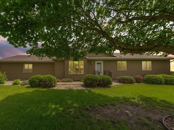 900 11th Ave SE, Waseca, MN 56093