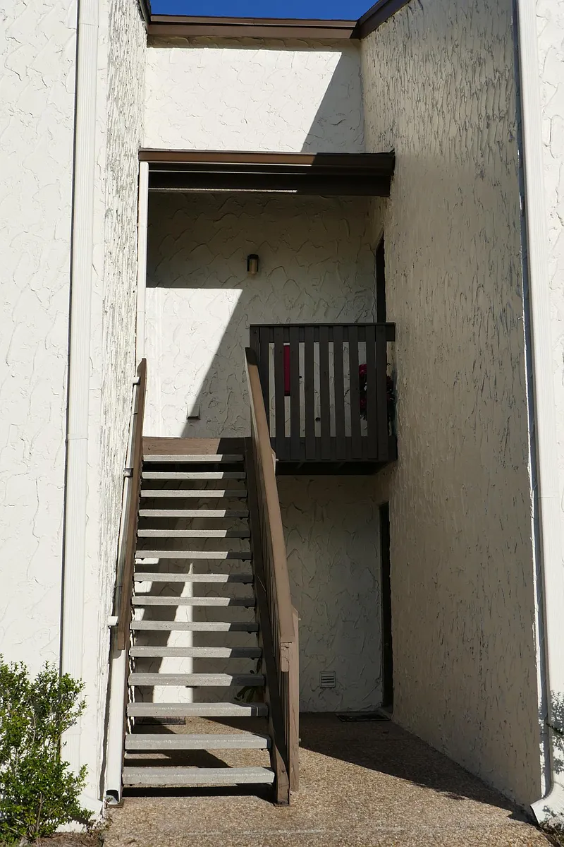 2nd floor residence - 11565 7th Ln N