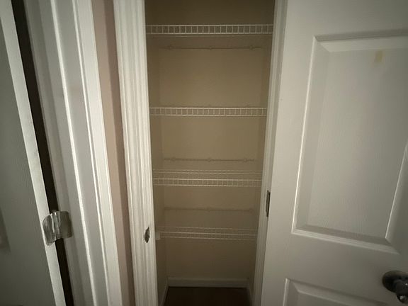 3rd image of 24 Lexington Ct