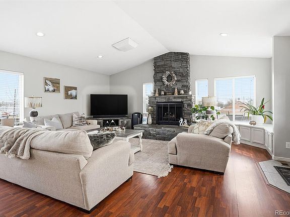 3rd image of 6660 Irving Street