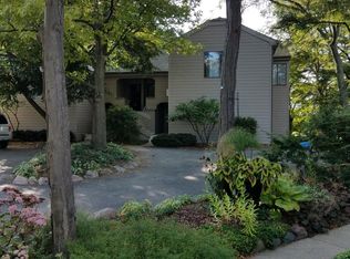 171 Timber Ridge Ln APT B, Lake Barrington, IL 60010