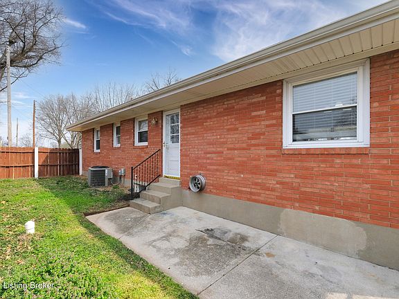 5th image of 4034 Addison Ln