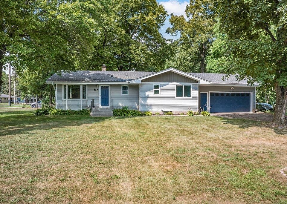 1st image of 727 Tanglewood Dr