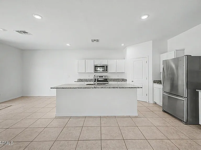 35450 W Santa Clara Ave — Photo 10