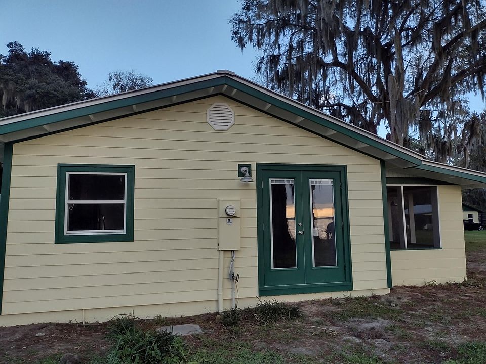 1st image of 532 SE 16th Ter APT 1