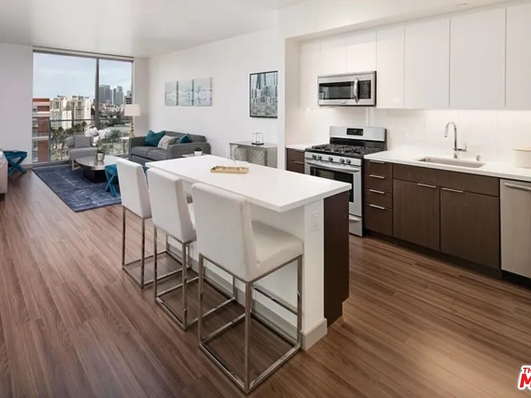 3033 Wilshire Ave #816 — Photo 4