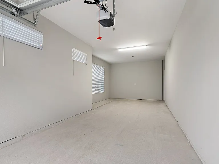 Pearson - 1 Bed / 1 Bath - 909-945 Sq.Ft.