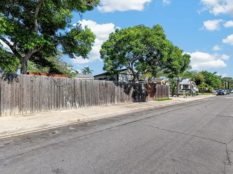 7105 Hoffman Ave #A — Photo 11