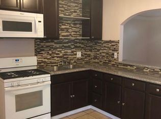 2407 N F St, Stockton, CA 95205