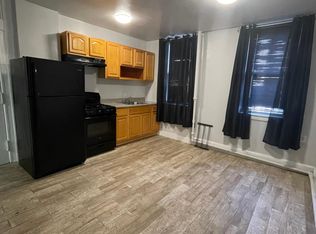 2 Van Cortlandt Park Ave FLOOR 1SR-1, Yonkers, NY 10701