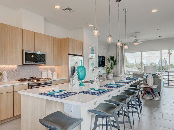 Kitchen with oversized island