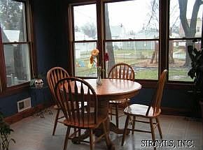 SUNROOM OFF KITCHEN