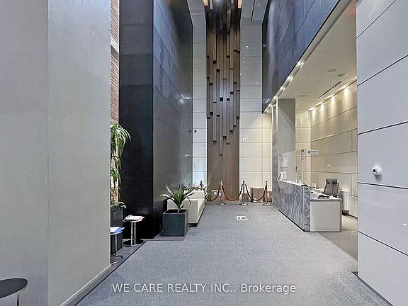 3rd image of 15 Grenville St #609