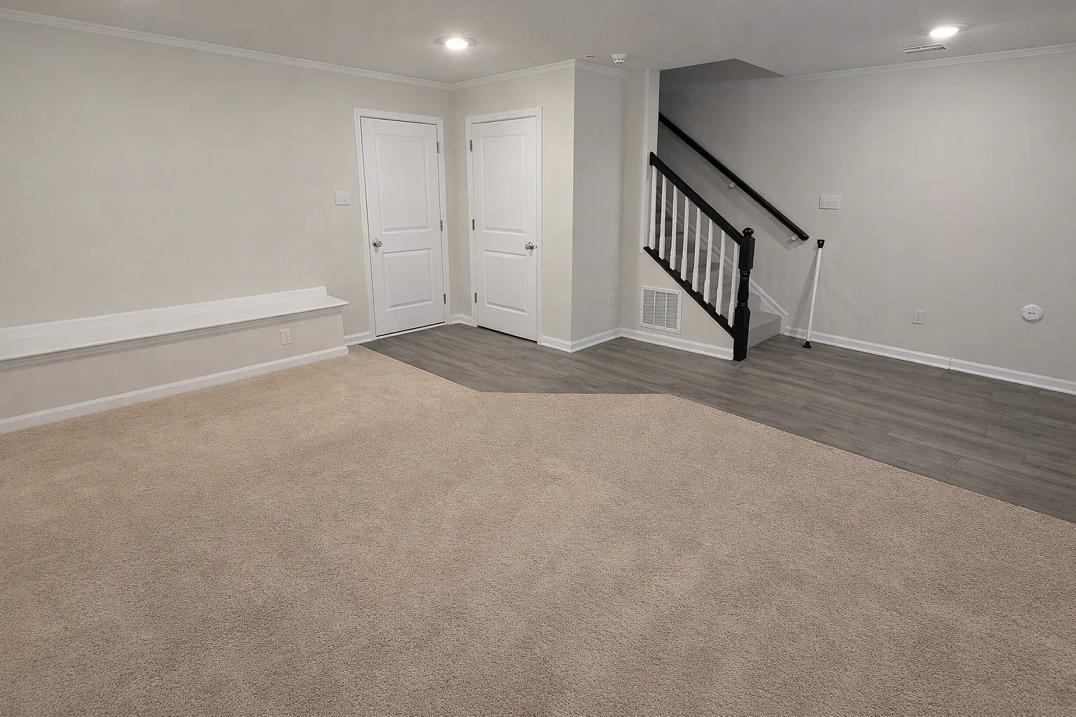 Stylish 3 Bedroom Townhome with Upgrades & Great Location — Photo 2