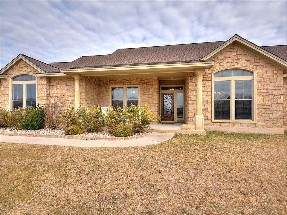 1st image of 204 Angela Dr