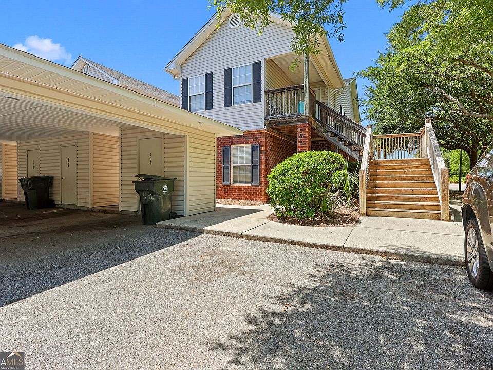1st image of 104 Red Bud Ct