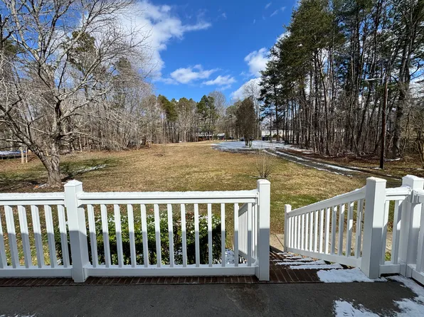 300 Price Mill Rd, Summerfield, NC 27358