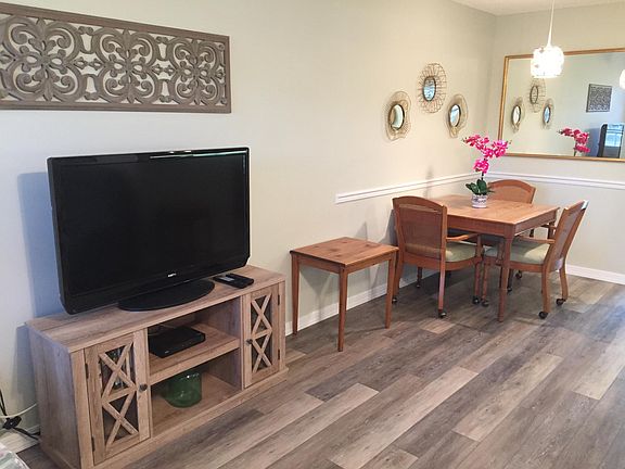 5th image of 1 Vista Gardens Trl