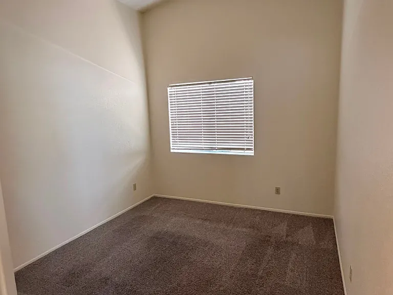 8913 N Onyx St — Photo 13
