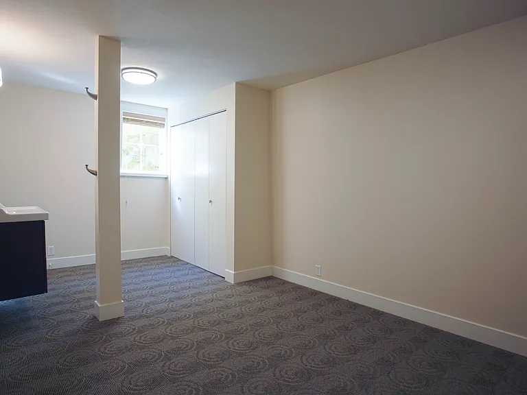 3008 NE 117th St #5 — Photo 2