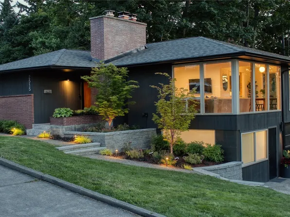 2515 39th Avenue SW, Seattle, WA 98116